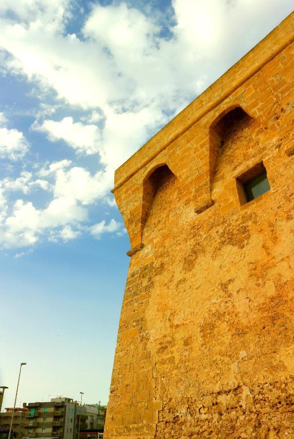 Casa Vacanze Vecchia Torre กัลลีโปลี ภายนอก รูปภาพ
